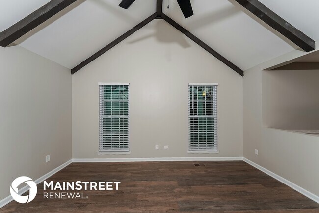 Foto del edificio - 6820 Briarwood Dr