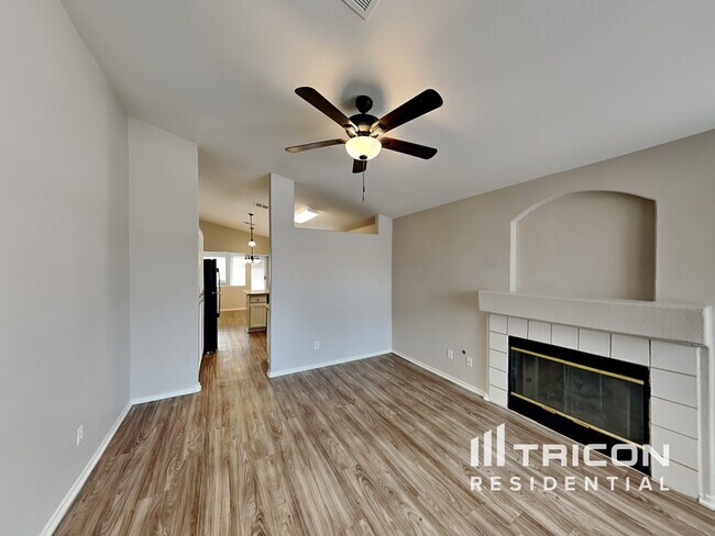 Foto del edificio - 6375 Cranberry Ln