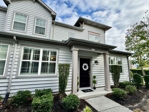 Building Photo - 4520 Turnworth Arch