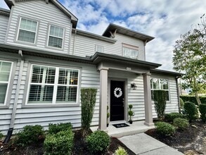 Building Photo - 4520 Turnworth Arch
