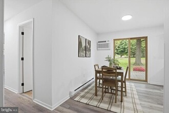 Building Photo - 4663 Cayman Ct