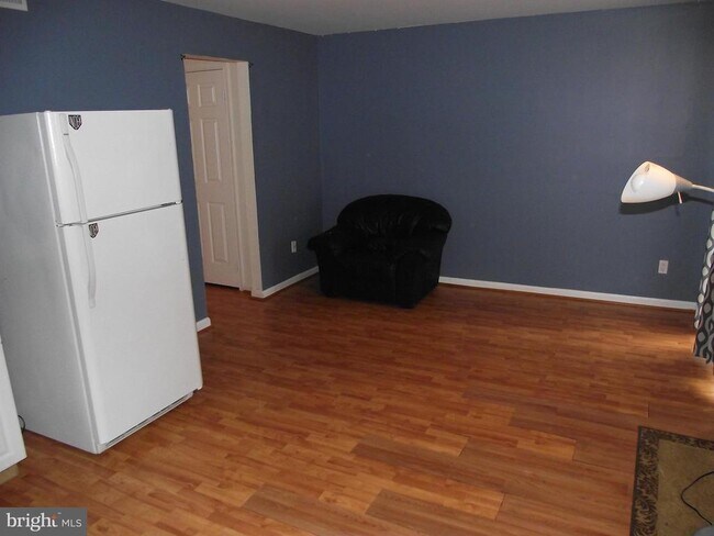 Building Photo - 8502 Kernon Ct