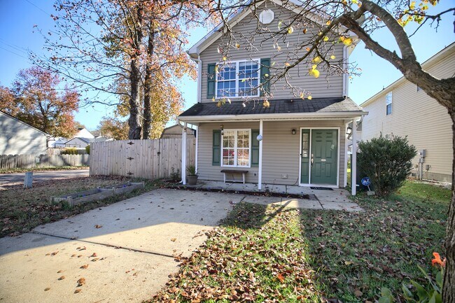 Building Photo - 220 Hinton Ave