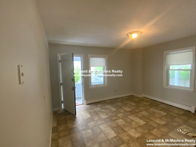 Building Photo - 1 Winship Pl