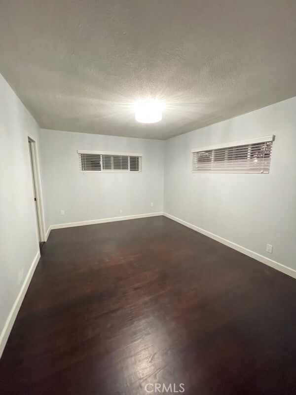 Foto del edificio - 1538 E Larkwood St