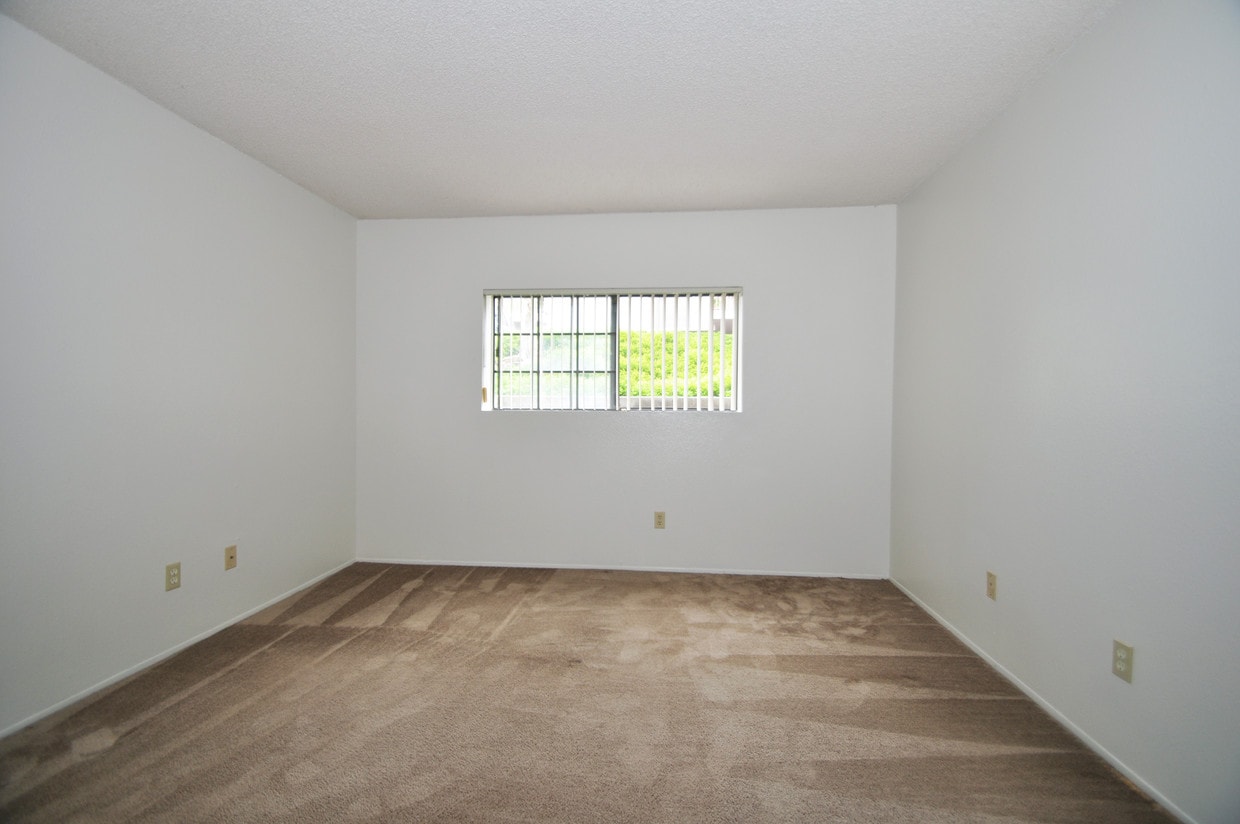 Ridgepoint Apartments Apartments in Vista, CA Westside Rentals