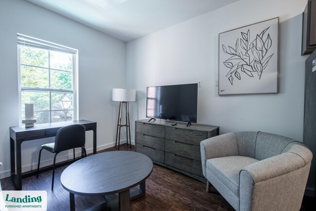 Building Photo - 1903 E Marshall St