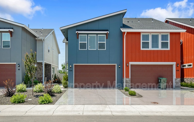 429 N Traquair Ln, Meridian, ID 83642 Townhome Rentals in Meridian ID