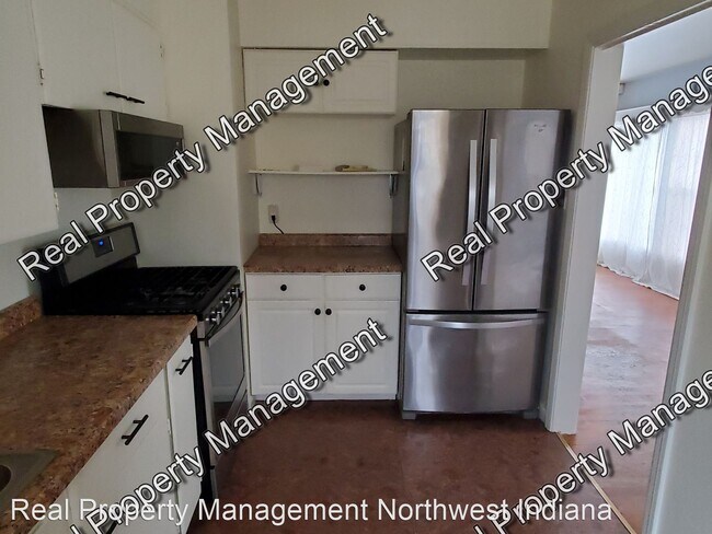 Foto del edificio - 2 br, 2 bath House - 7328 Magoun Avenue
