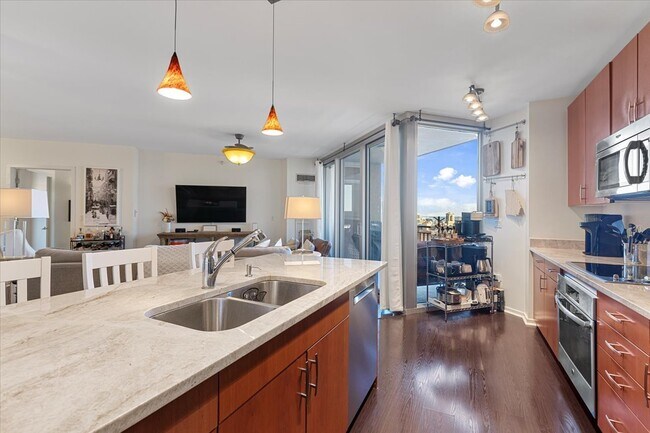 Foto del edificio - 807 Davis St