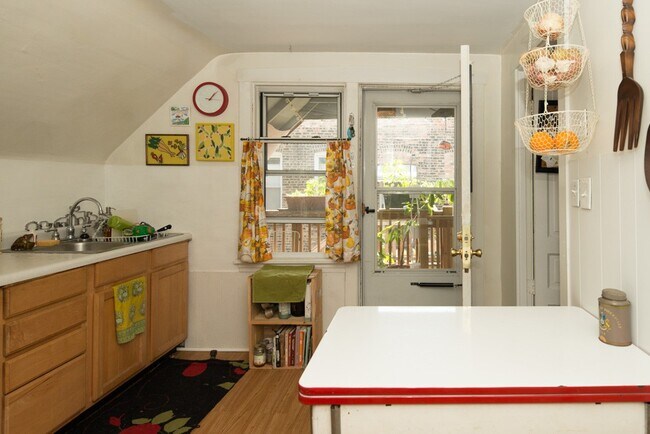 Foto del edificio - 2015 W Iowa St