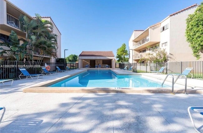 Foto del edificio - 6305 Gage Pl