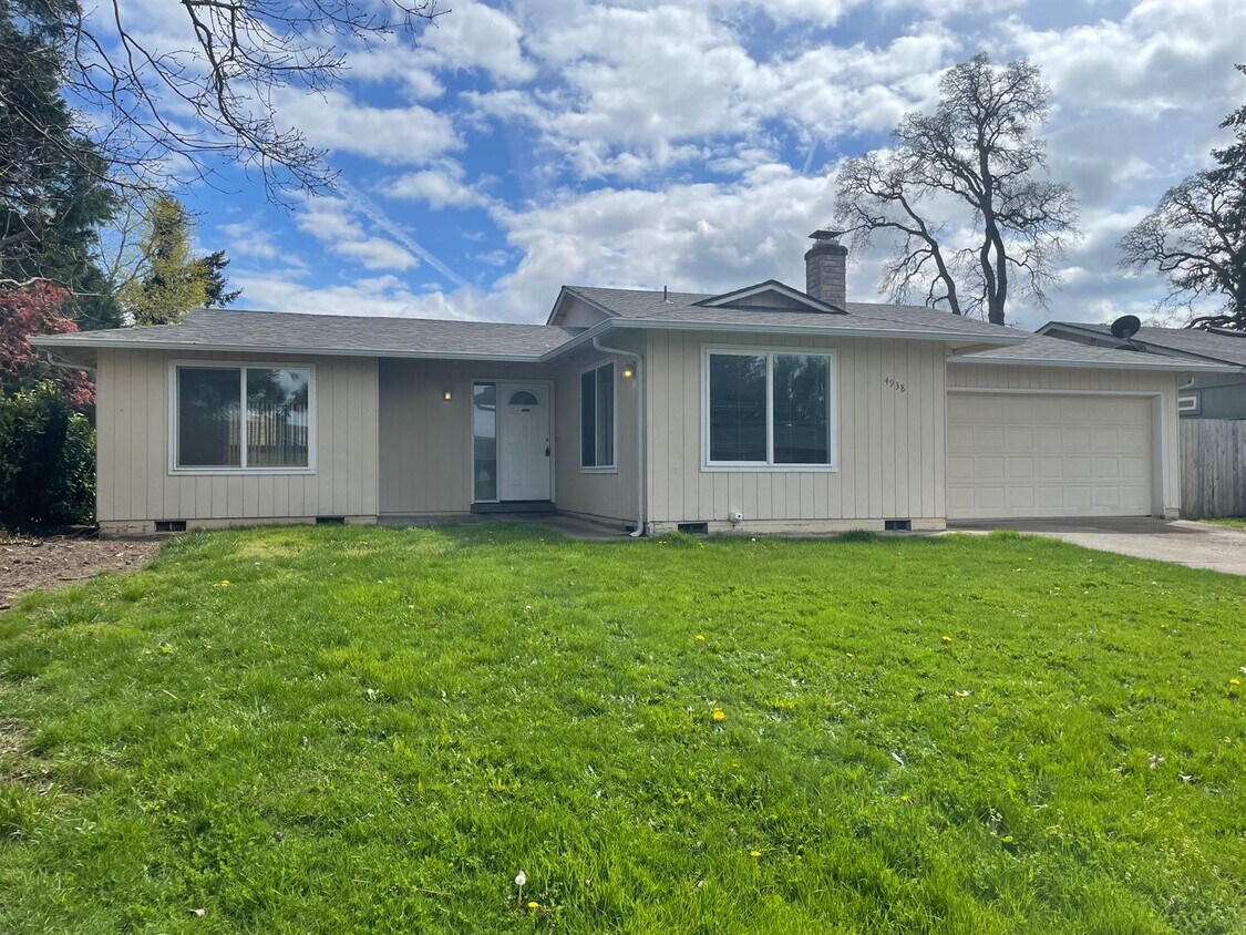 Primary Photo - 3 bed home In South Salem