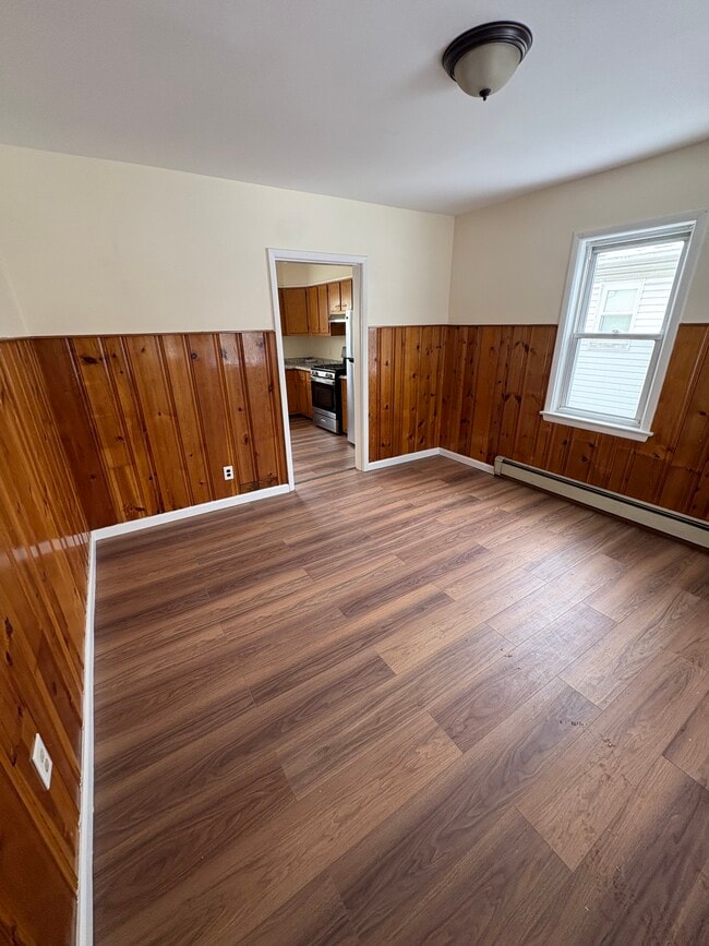 Building Photo - 19 Spring St