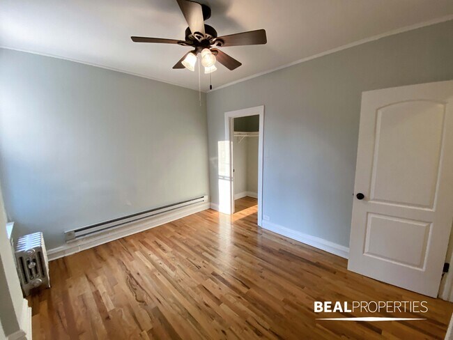 Foto del edificio - 4614 N Paulina St