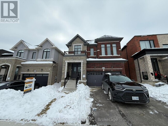 Building Photo - 831 Sobeski Ave