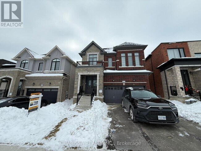 Photo du bâtiment - 831 Sobeski Ave