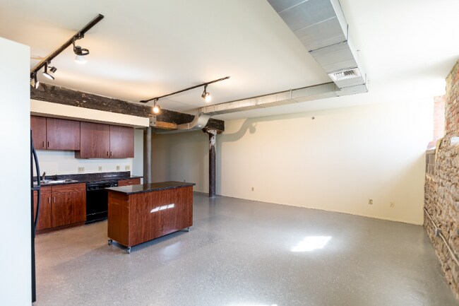 Foto del edificio - 6200 2nd Ave