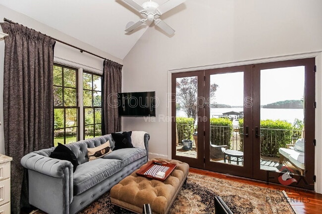 Foto del edificio - 17120 Belle Isle Dr