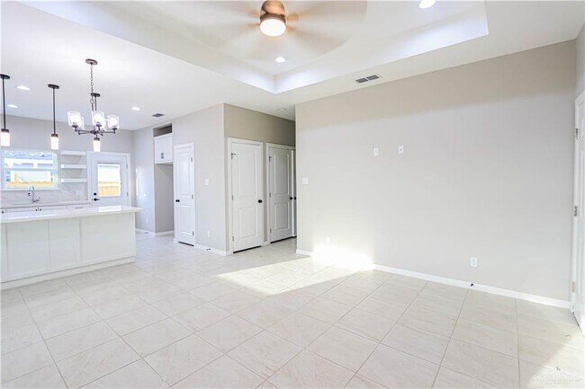 Foto del edificio - 918 N Blair Ave