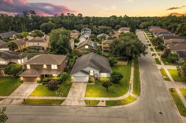 Foto del edificio - 805 Lewis Pl