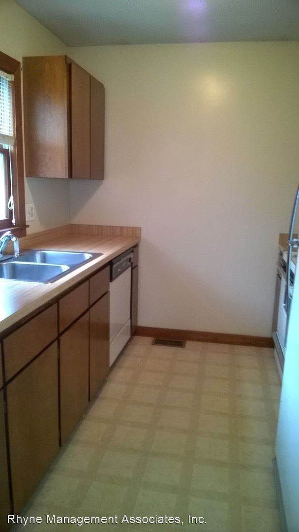 Building Photo - 2 br, 1 bath House - 110 Carmichael Court