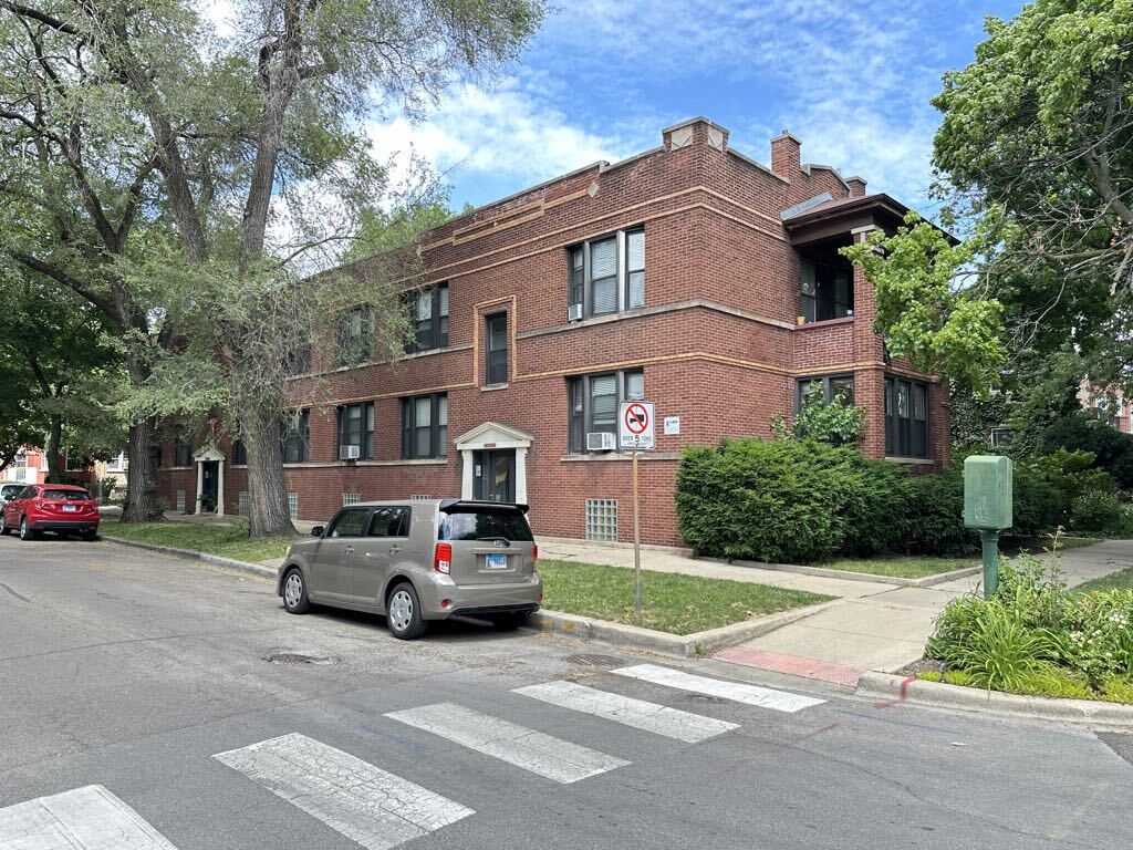 Primary Photo - 3608 W Grace St