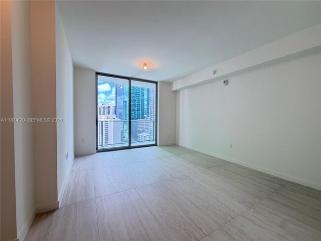 Foto del edificio - 77 SE 5th St