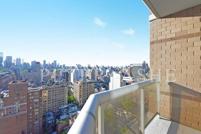 Building Photo - 1 bedroom in New York NY 10065
