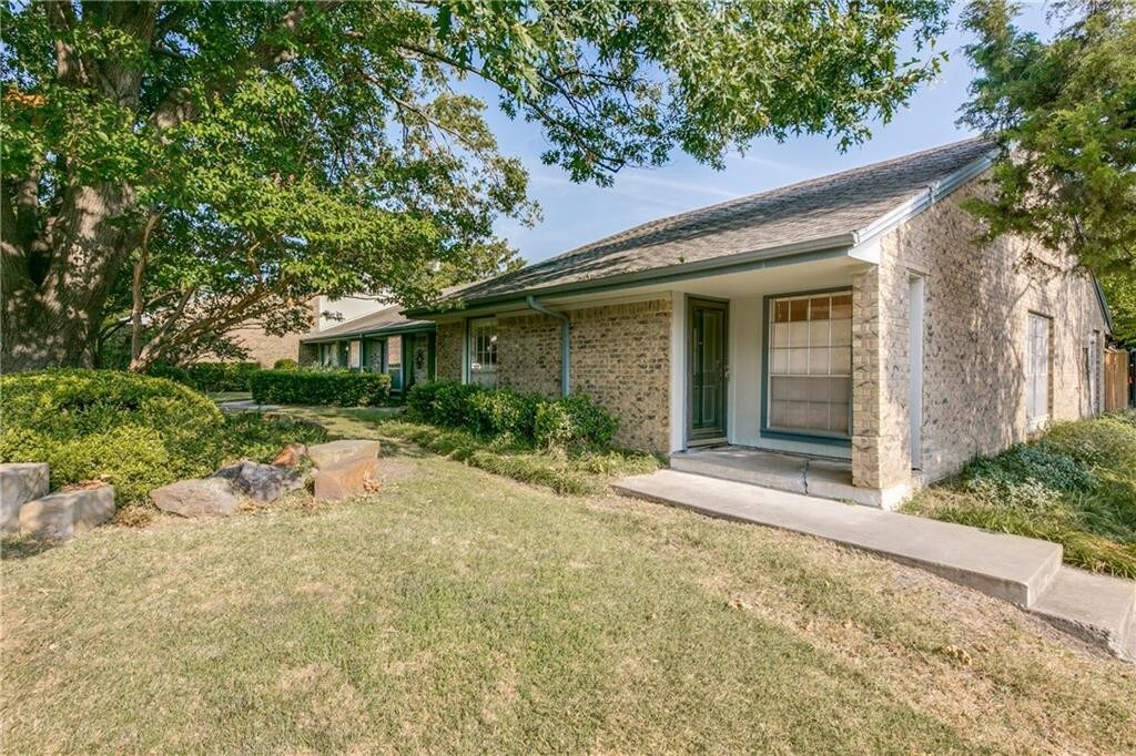 Primary Photo - 13747 Flagstone Ln