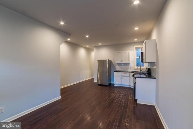 Foto del edificio - 723 S 56th St