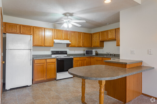 Interior Photo - Carisbrooke Apartments