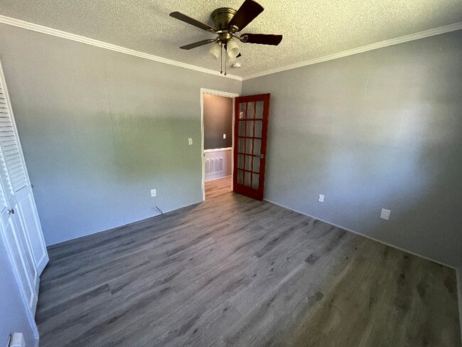 Foto del edificio - 504 Bonanza Cir