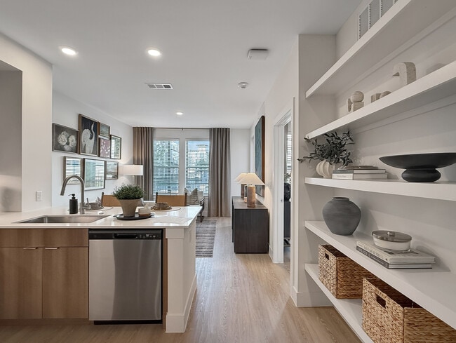 51bb137dcf2c9dd1dc9499b2c37dd6ef176285ed - Caroline Florence