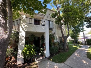 Building Photo - 8355 Capricorn Way