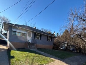 Building Photo - 5074 Miller Ave