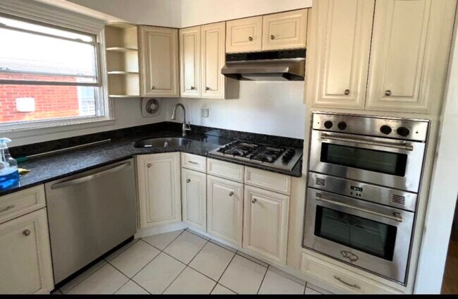 Foto del edificio - 1521 209th St