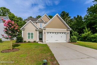 Building Photo - 1202 Woods Ct