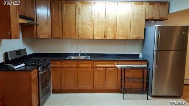 Building Photo - 147-35-147-76 76th Rd