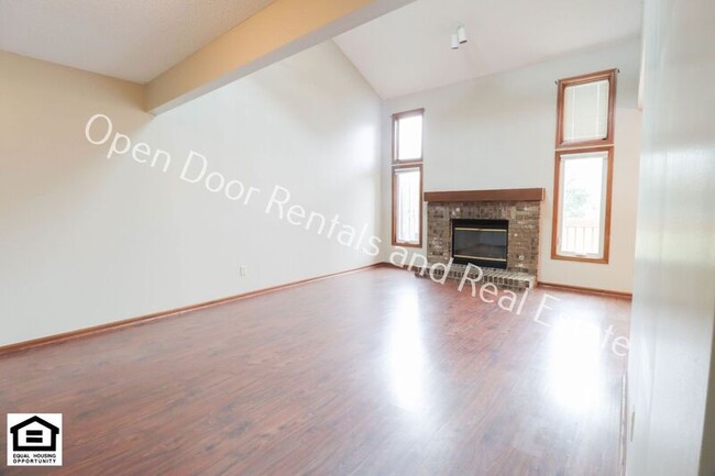 Building Photo - 7105 Thamesford Dr
