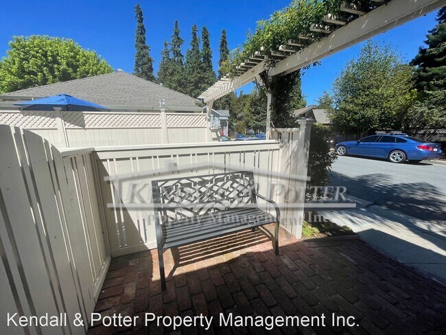 Building Photo - 3 br, 2 bath House - 409 Bernal St.