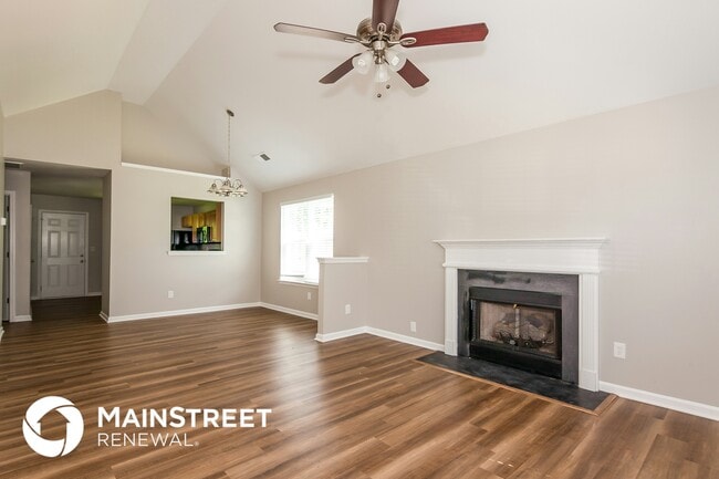 Foto del edificio - 1208 McAllister Dr