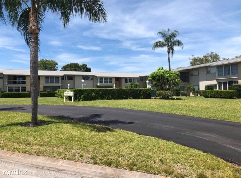 Primary Photo - 8301 Bardmoor Blvd