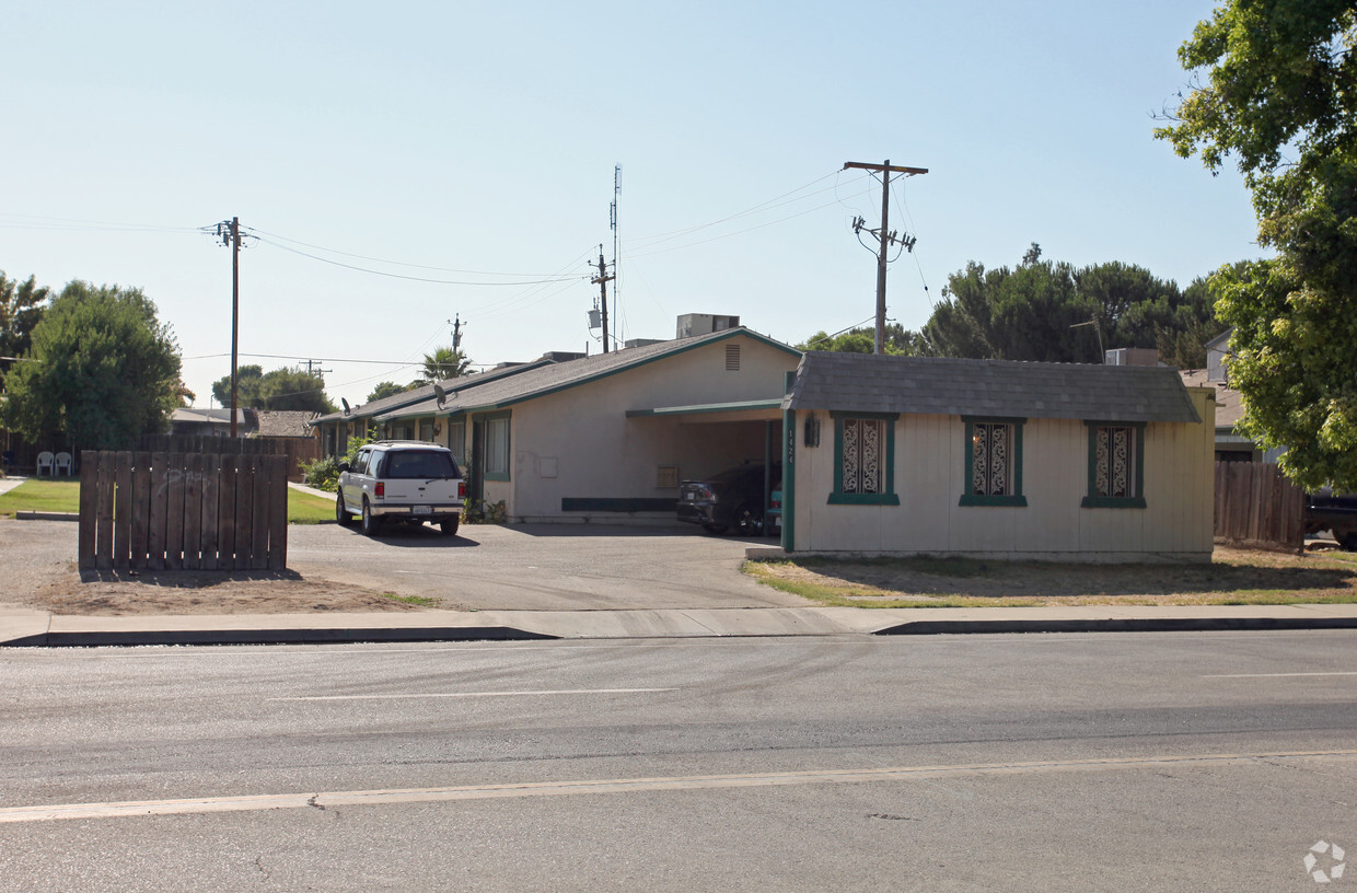 Foto principal - 1424 N Lemoore Ave