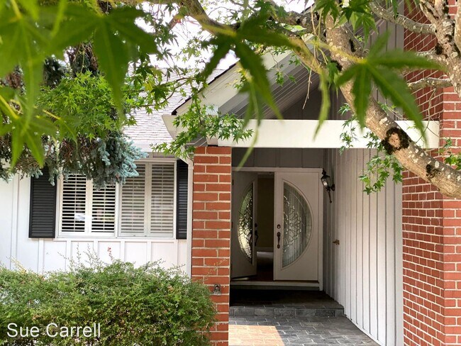 Foto del edificio - 2 br, 2 bath House - 7596 Oak Leaf Dr.
