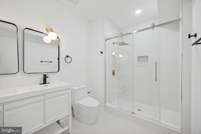 Foto del edificio - 1614 Ridge Ave