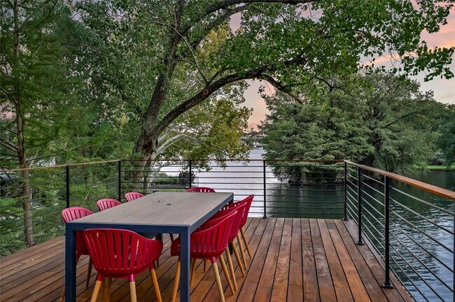 Foto del edificio - 2908 Westlake Cove