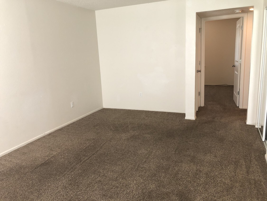 201 E 28th St, Baxter Springs, KS 66713 Apartments in Baxter Springs