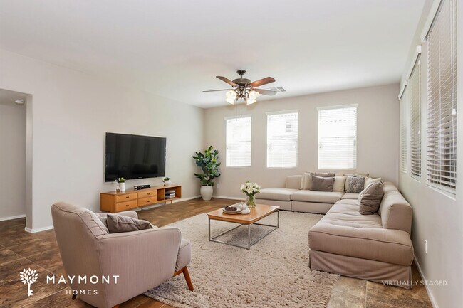 Foto del edificio - 3261 E Sports Dr