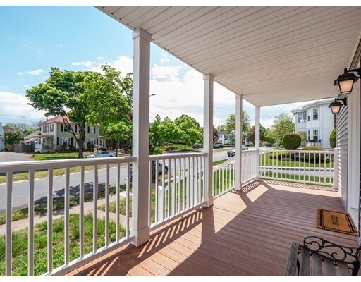 Building Photo - 82 Gardner St